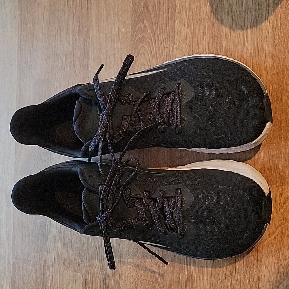 Mens's Altra Torin 7 size 8.5